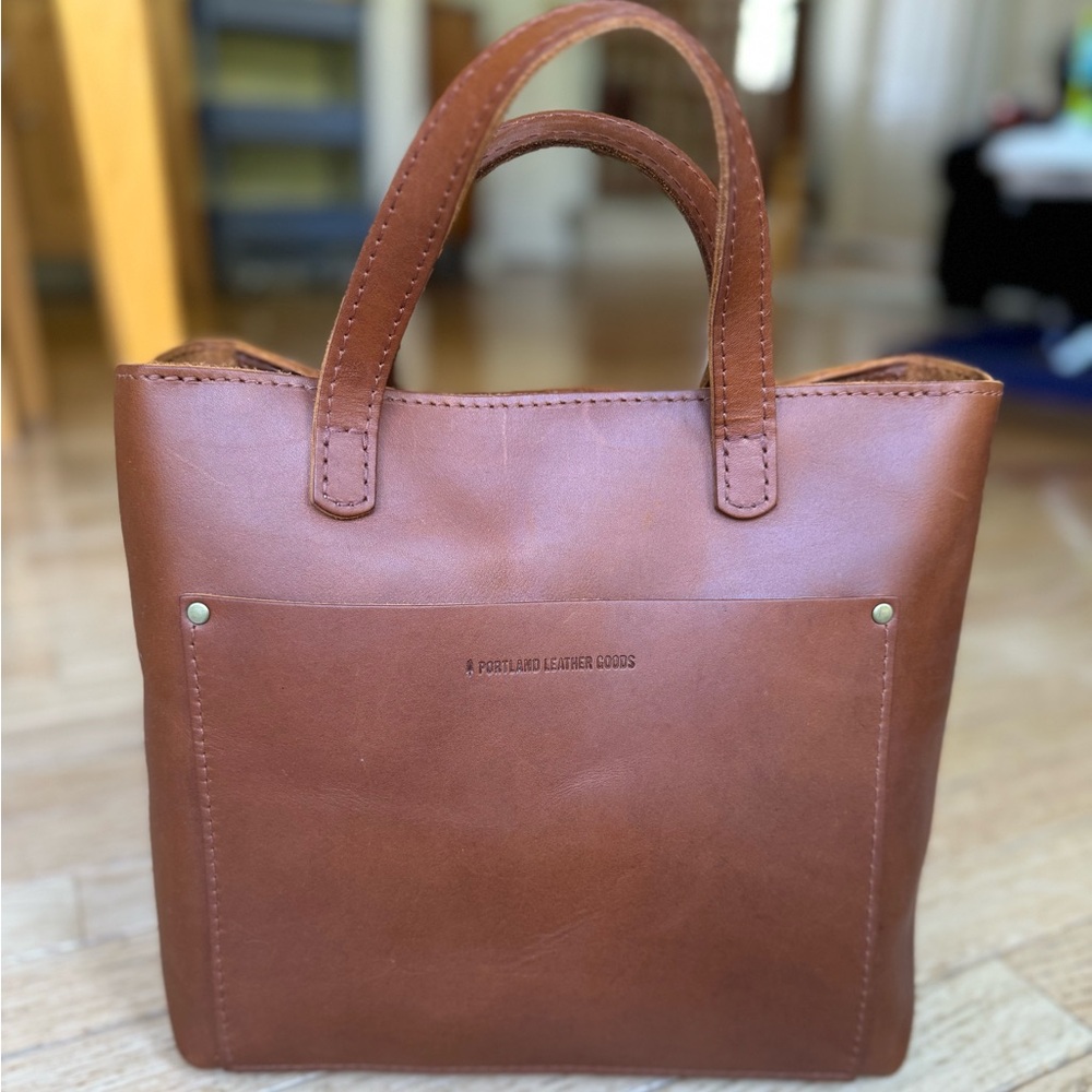 Portland leather medium crossbody tote